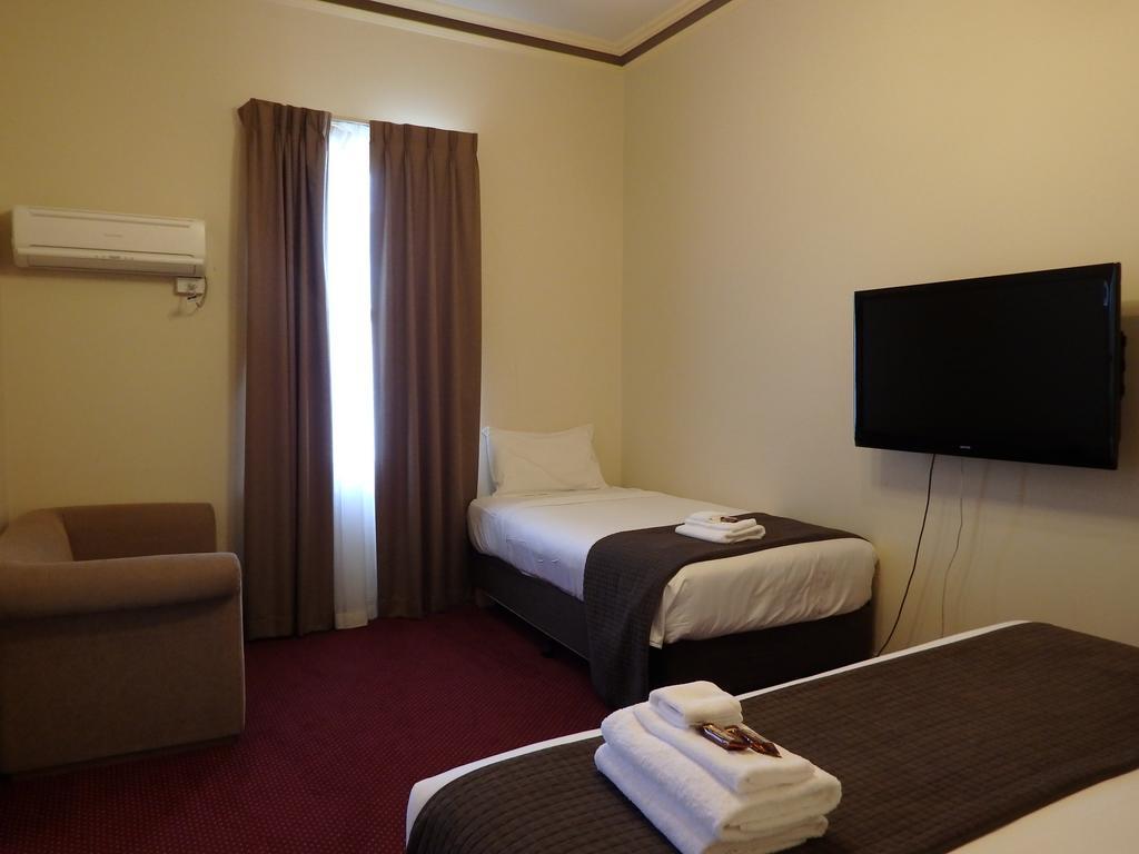 The Glenferrie Hotel Хоторн Экстерьер фото