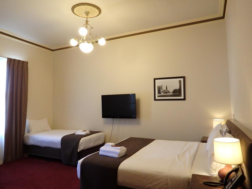The Glenferrie Hotel Хоторн Экстерьер фото