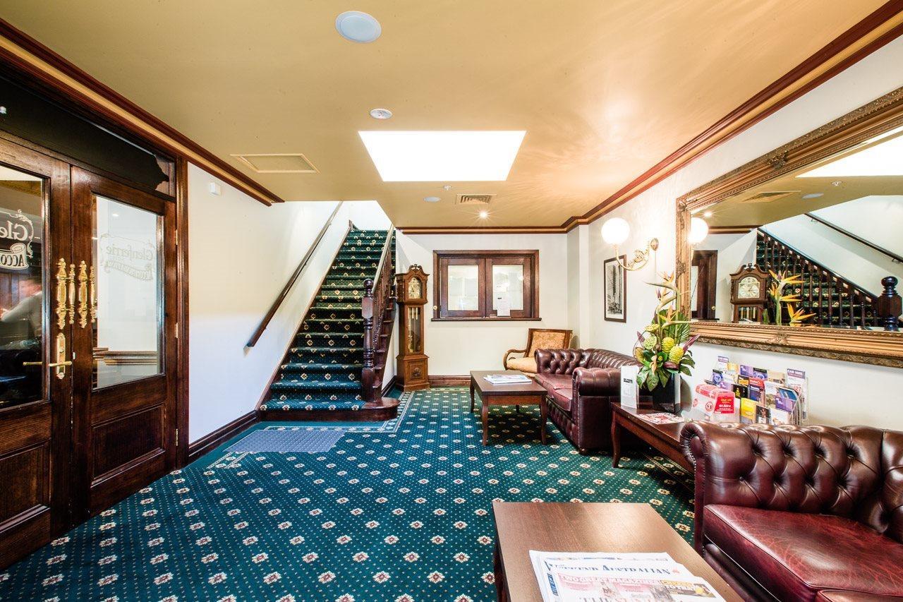 The Glenferrie Hotel Хоторн Экстерьер фото