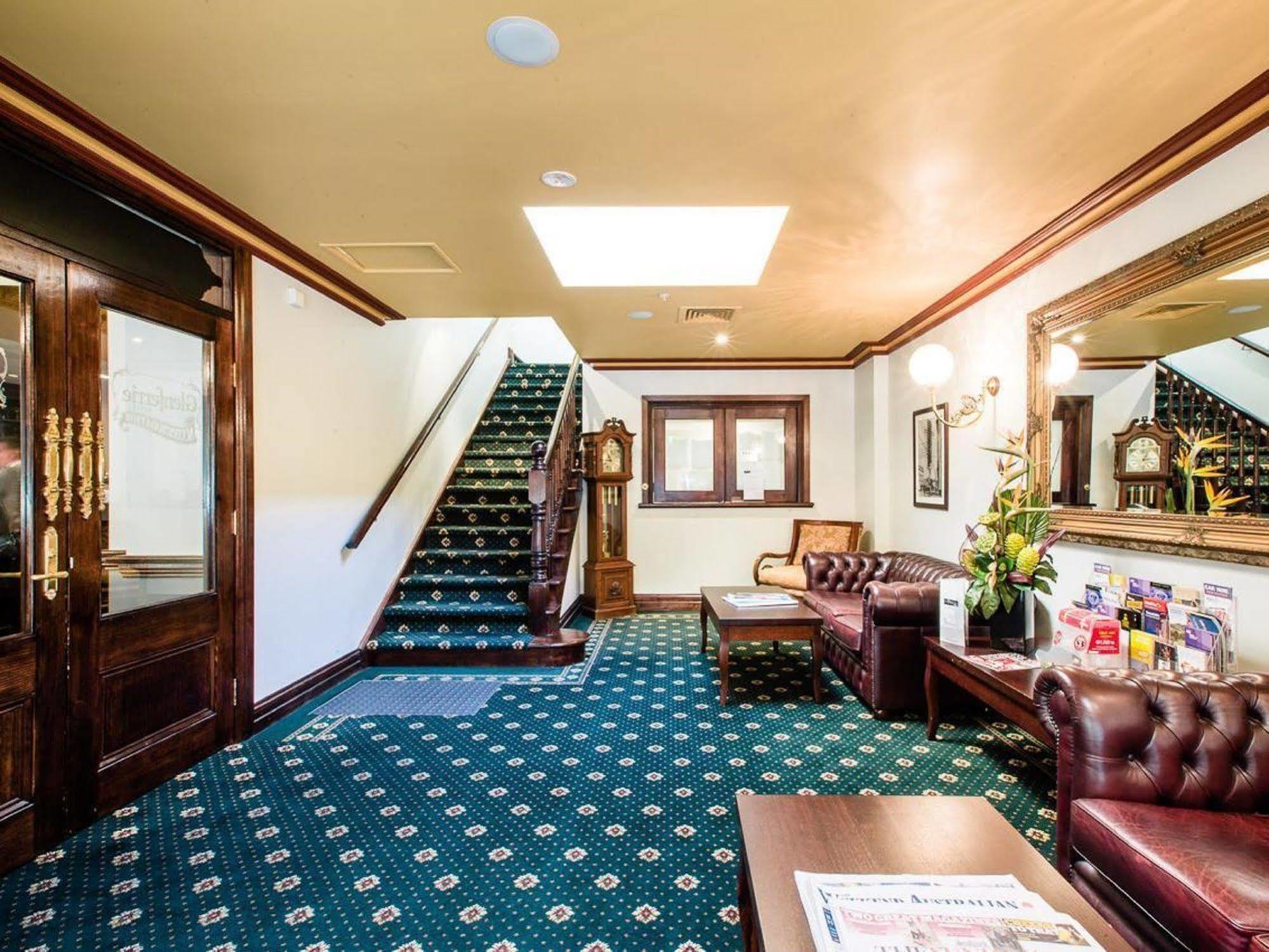 The Glenferrie Hotel Хоторн Экстерьер фото