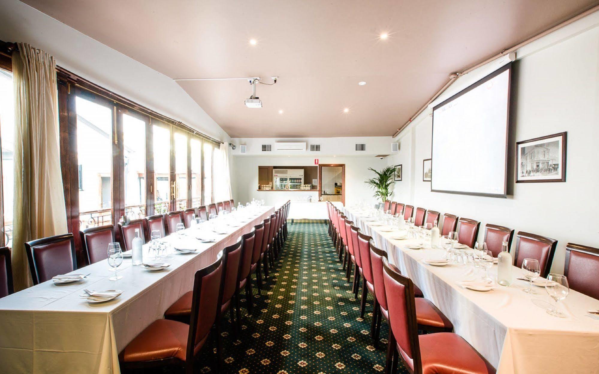 The Glenferrie Hotel Хоторн Экстерьер фото
